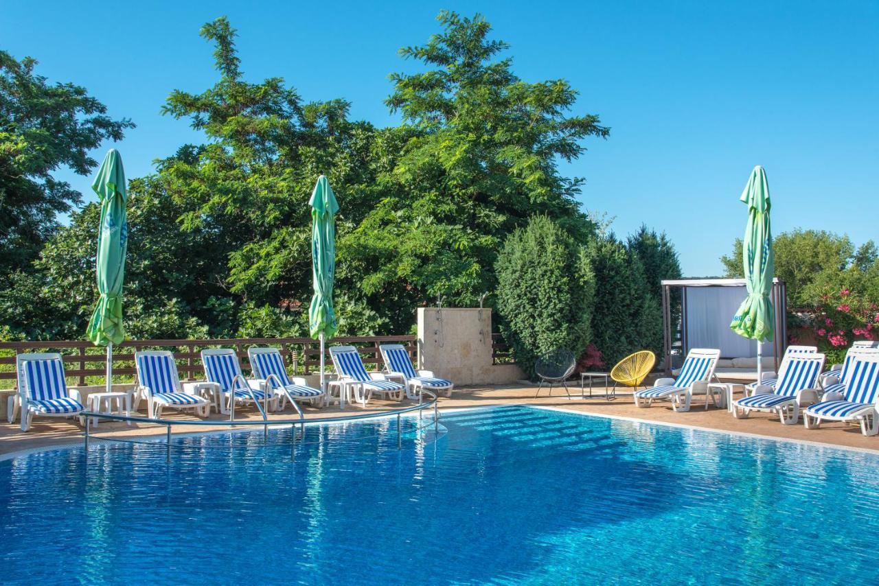 Семеен Хотел Golden Place Sozopol Ngoại thất bức ảnh