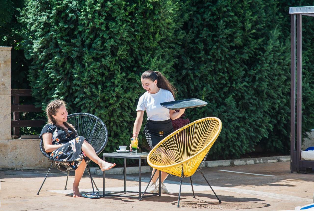 Семеен Хотел Golden Place Sozopol Ngoại thất bức ảnh